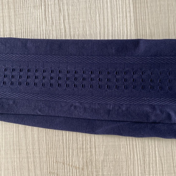 NWT Fabletics 2 pieces - Picture 10 of 10